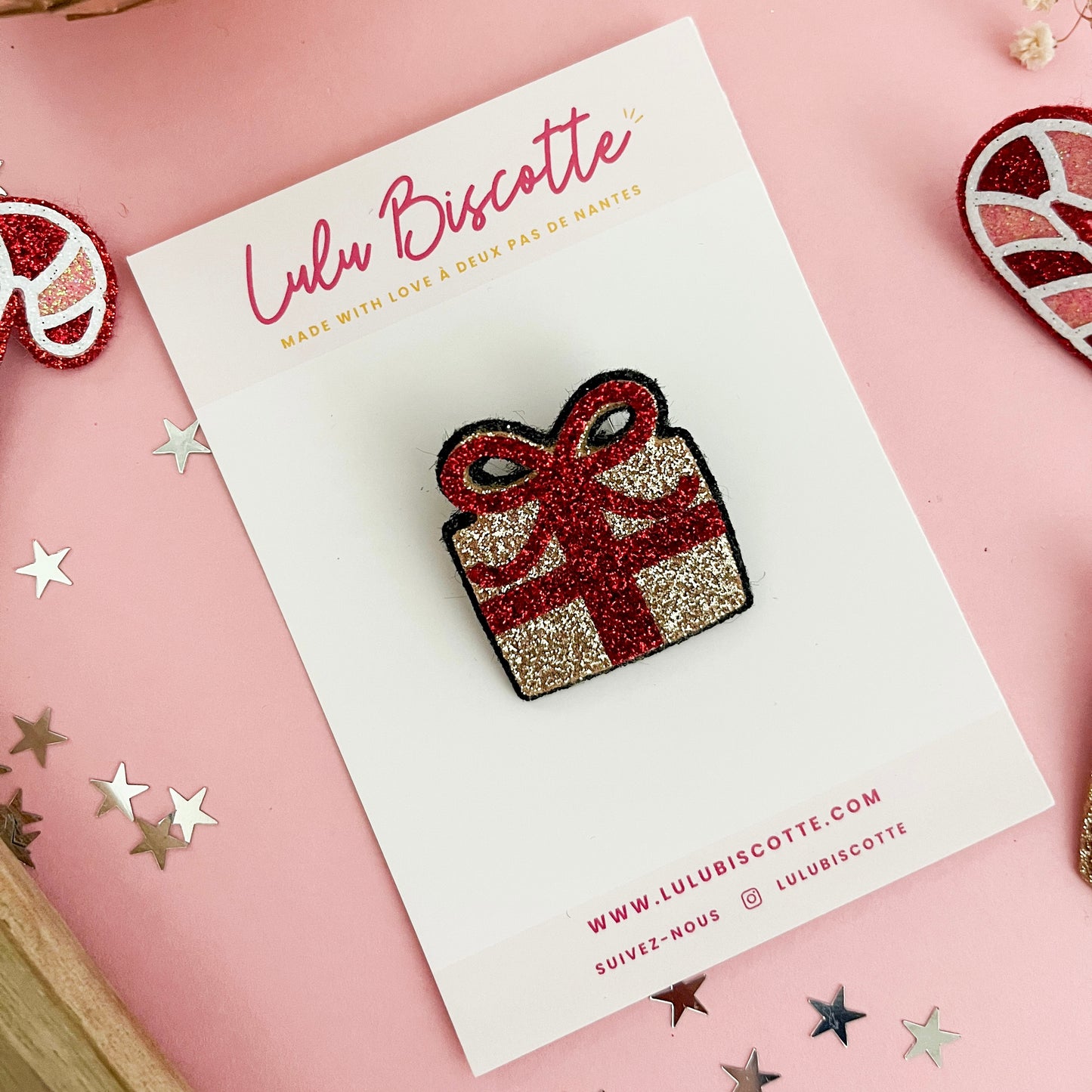 Broche pailletée "TINO"