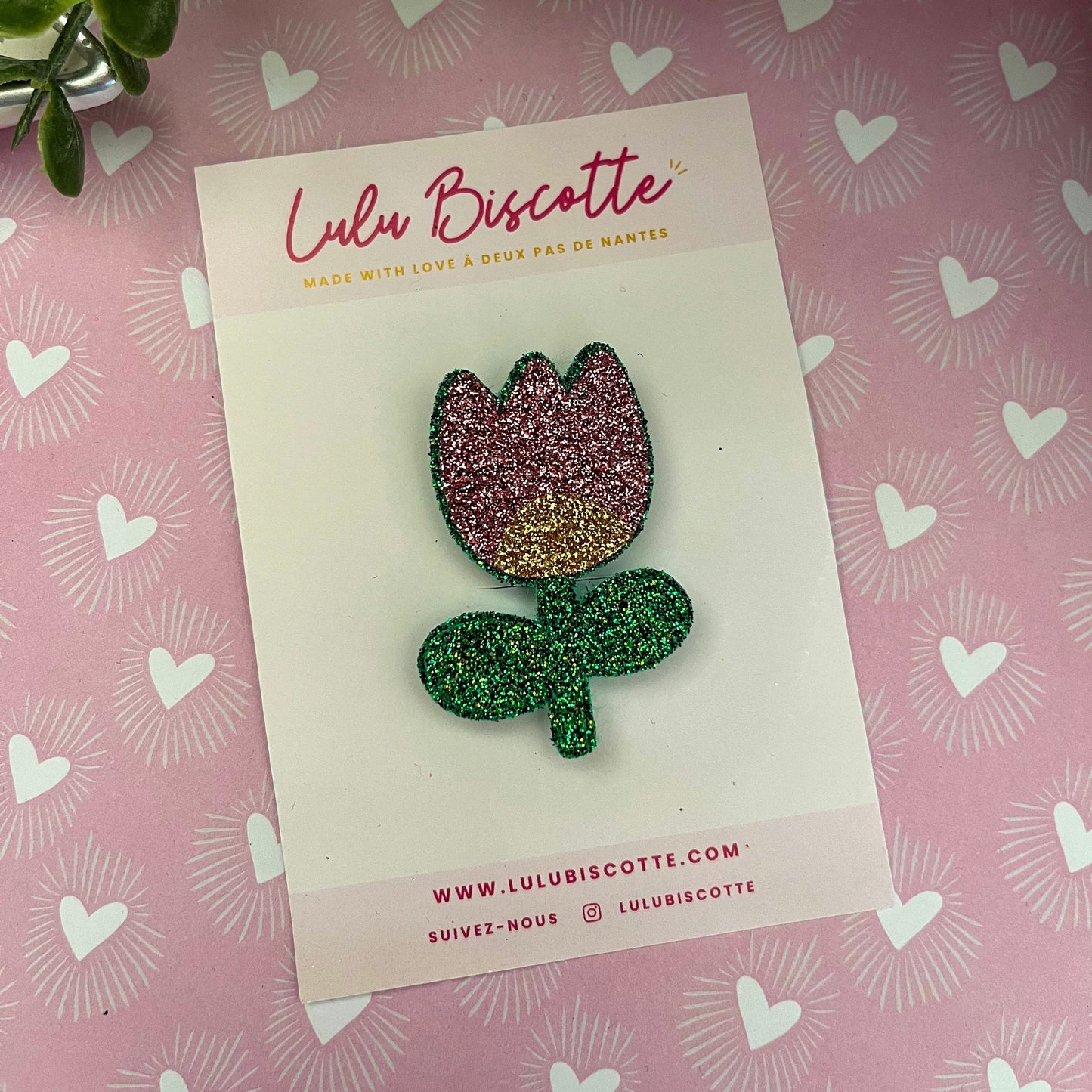 Broche pailletée "SISSY"