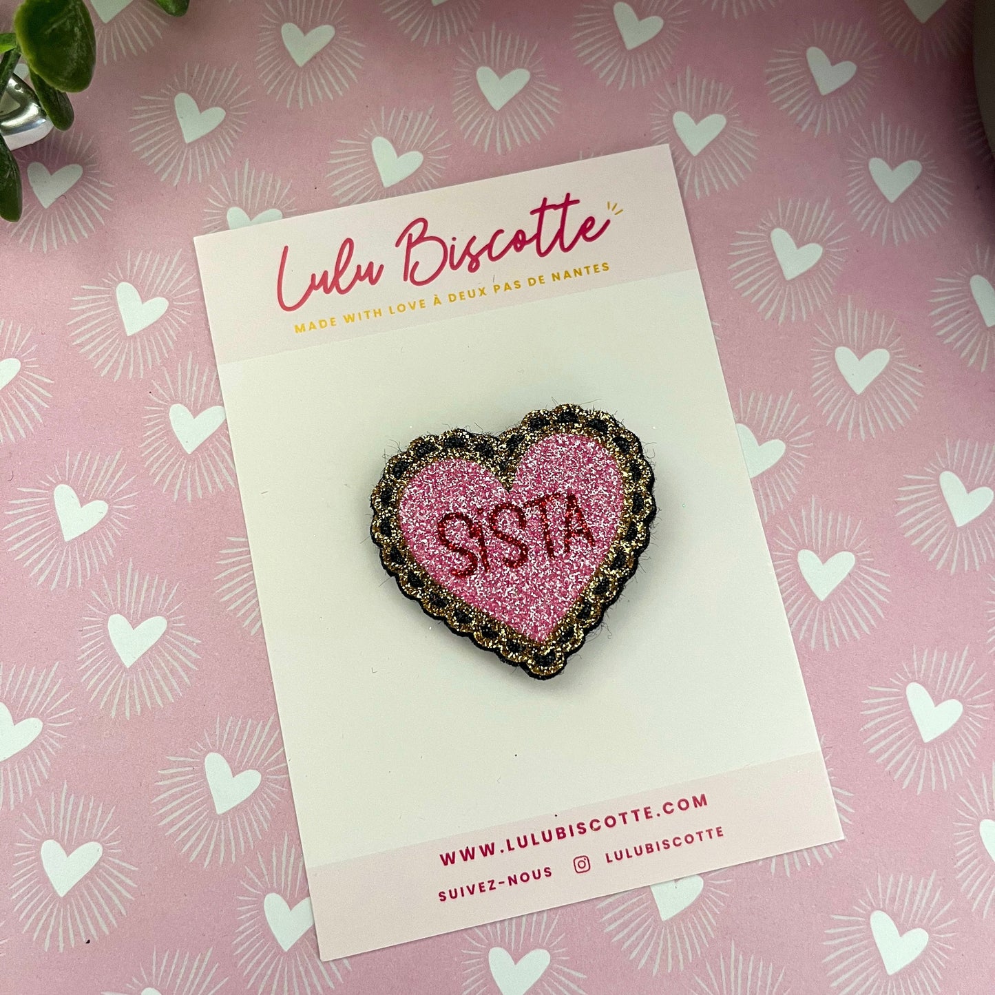 Broche pailletée "SISTA"