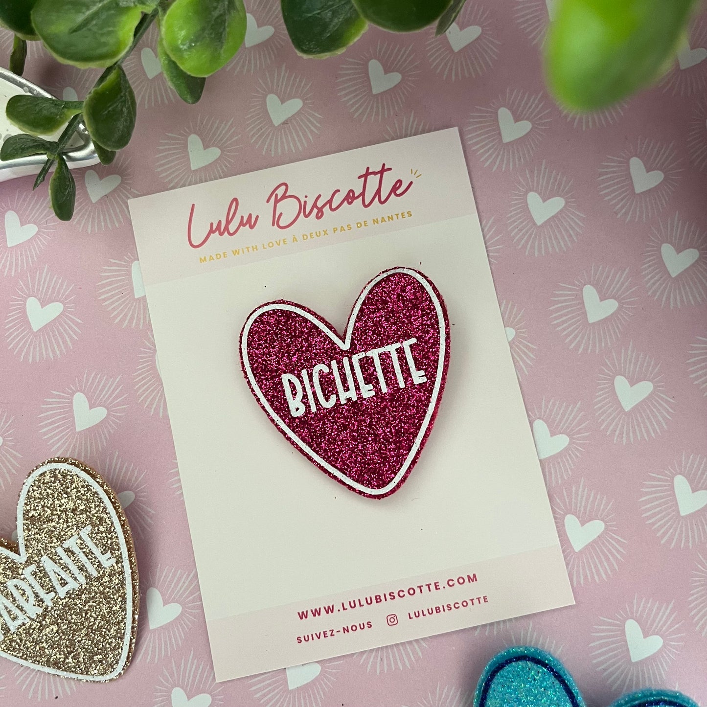 Broche pailletée "BICHETTE"