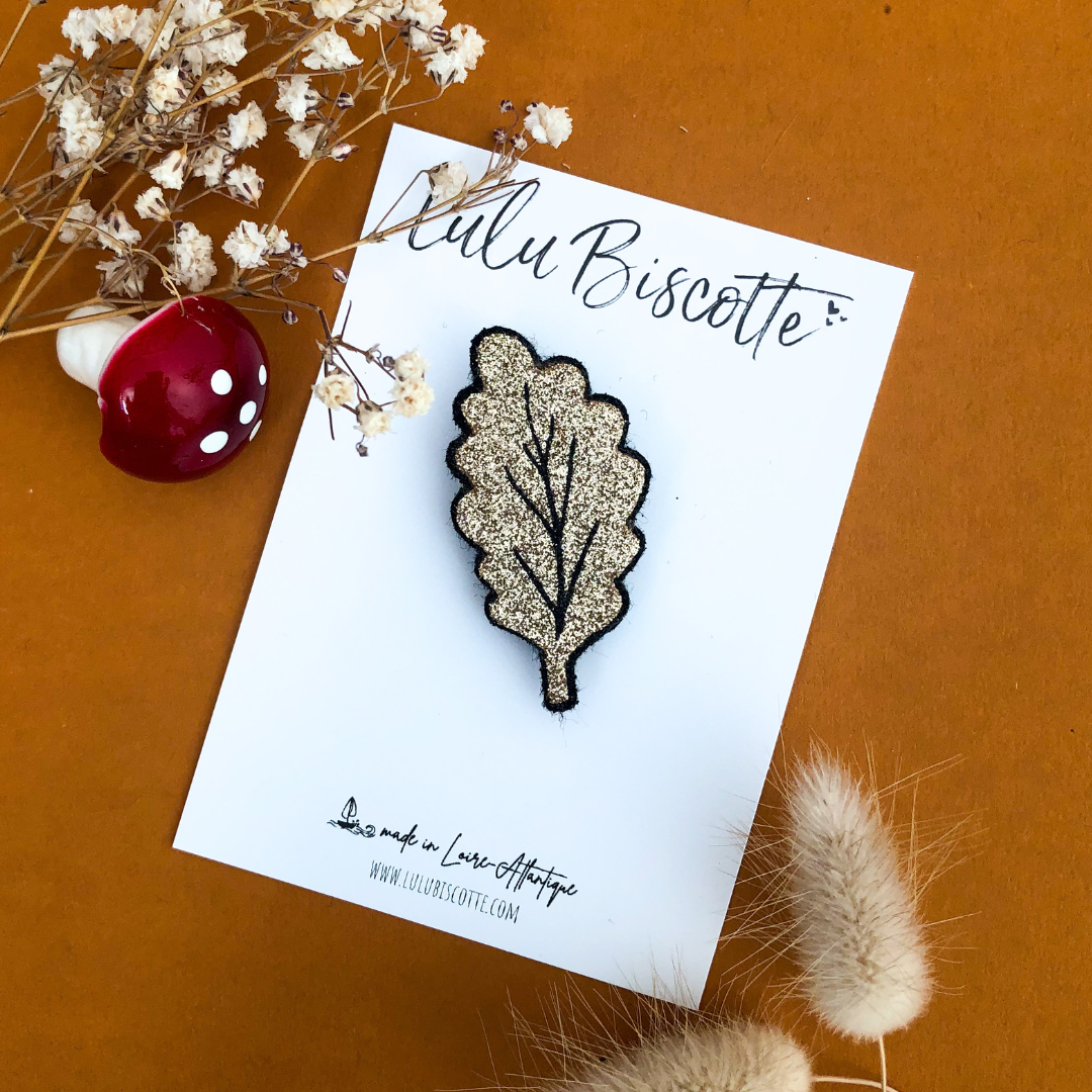 Broche pailletée "KEITH"