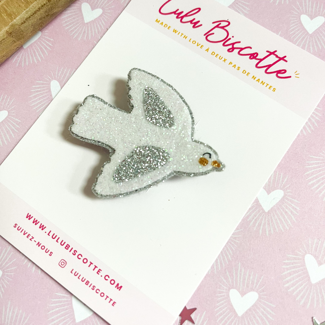 Broche pailletée "Raymonde, la colombe"