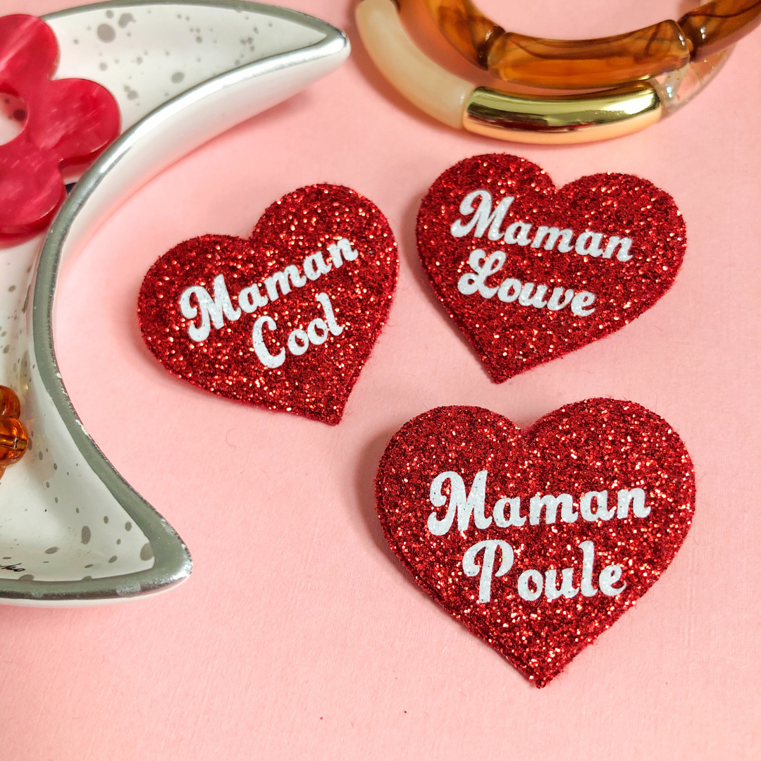 Broche pailletée "MAMAN COOL"