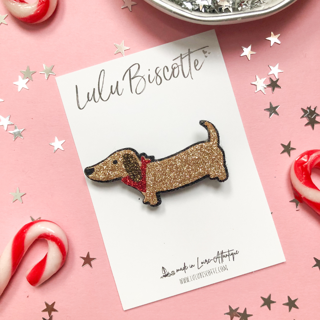 Broche pailletée Teckel "BISCOTTE"