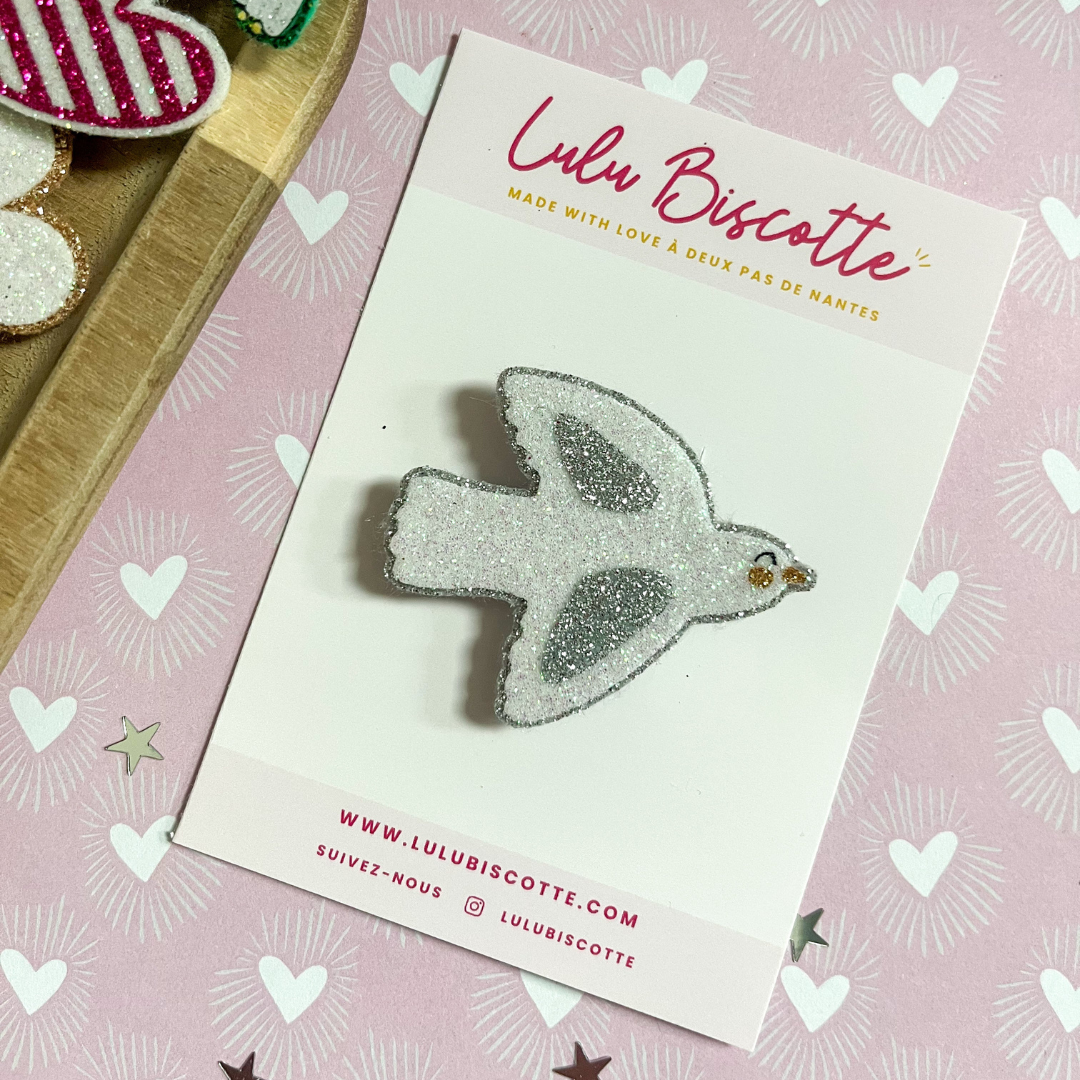 Broche pailletée "Raymonde, la colombe"