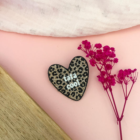 Broche pailletée "TATA COOL"