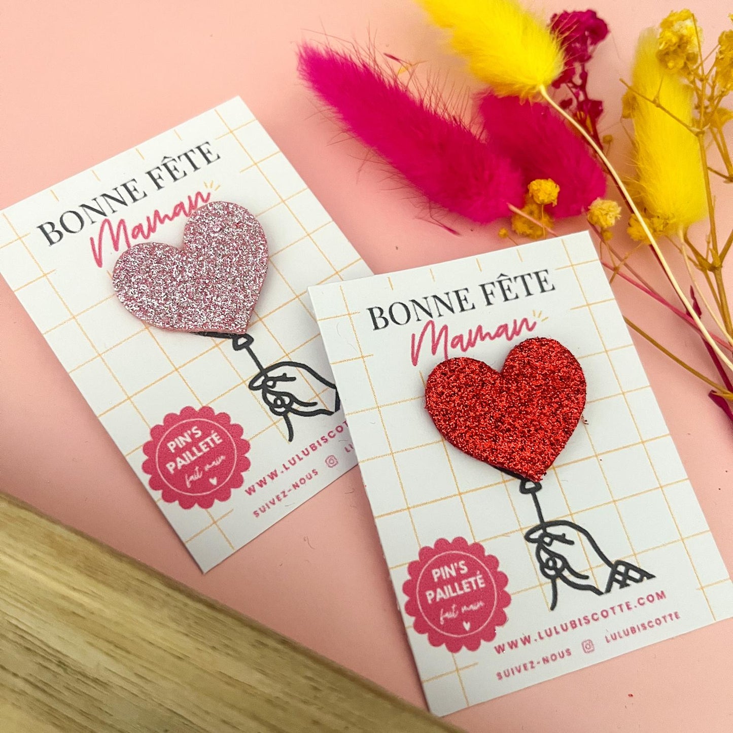 Pin's pailleté BONNE FÊTE MAMAN - Cœur rouge