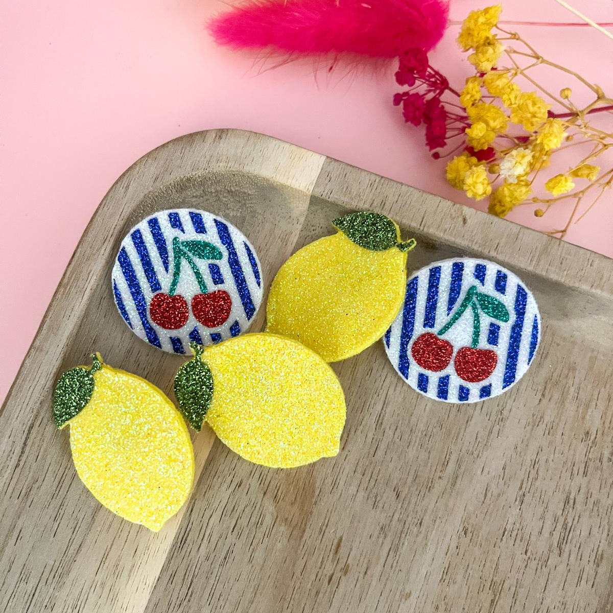 Pin's pailleté CERISE